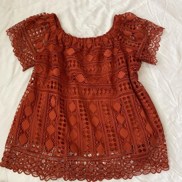 Off the shoulder lace top - Picture 5 of 6